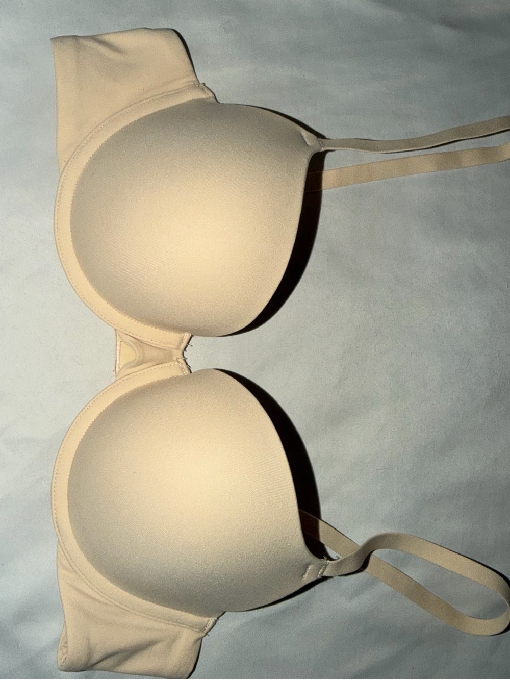 SKIMS Light Beige T-Shirt Bra - Smooth Molded Cups